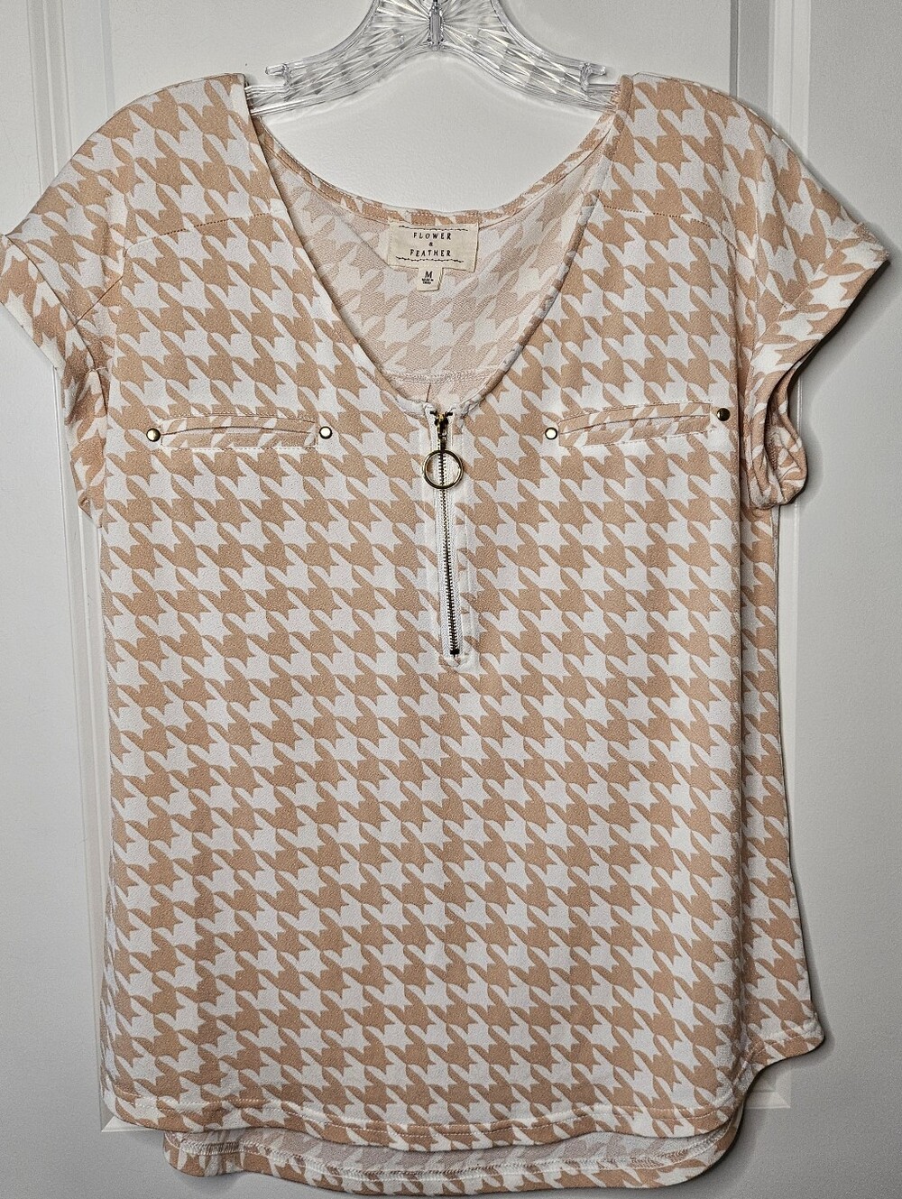 Flower & Feather Houndstooth Zip Front Blouse Tan Cream Medium Career Top - Picture 3 of 14
